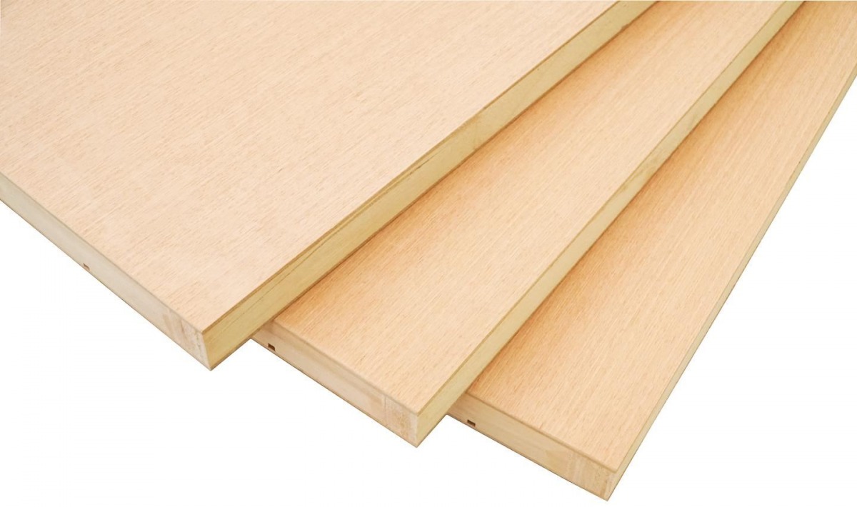 ประตูไม้สักไส้ MDF ประตูไม้สักไส้ MDF